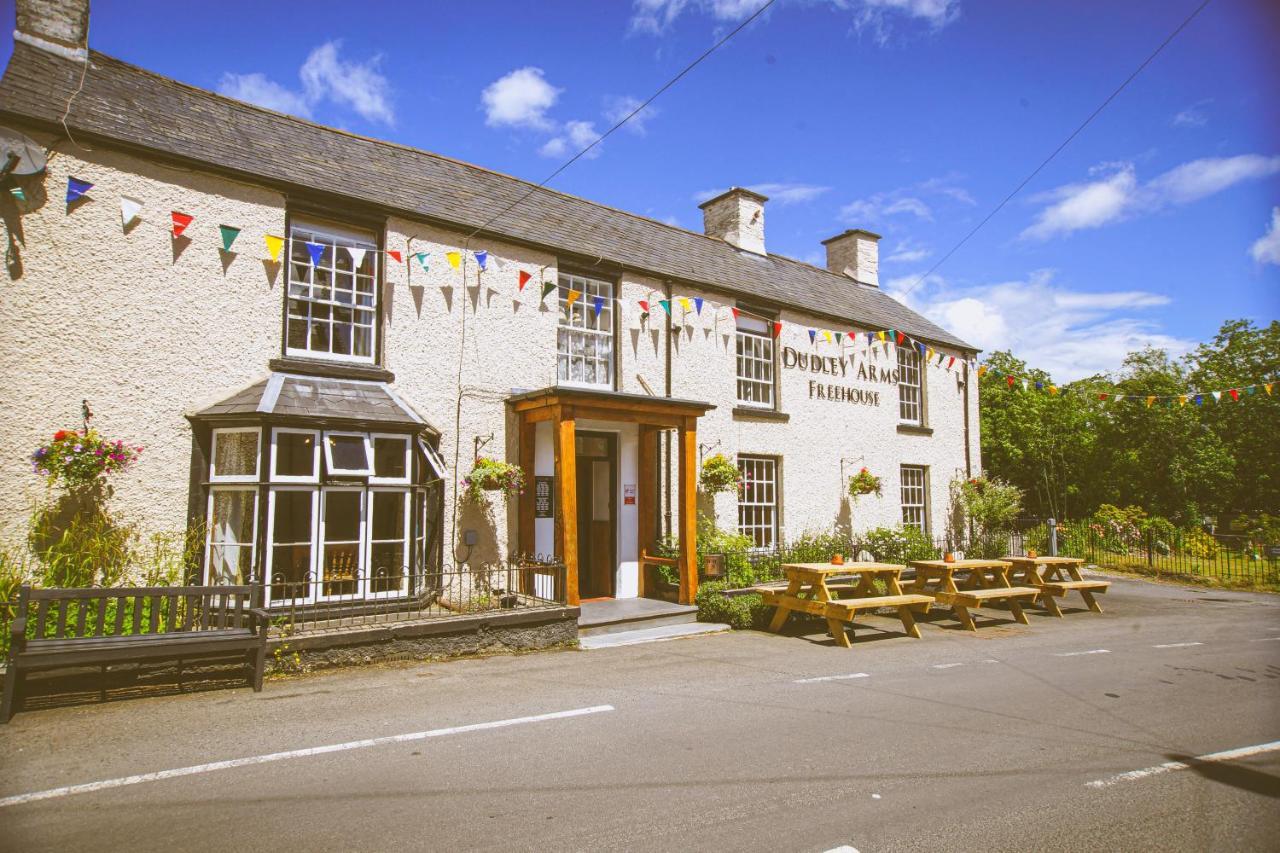 The Dudley Arms Hotel Llandrillo Exterior photo